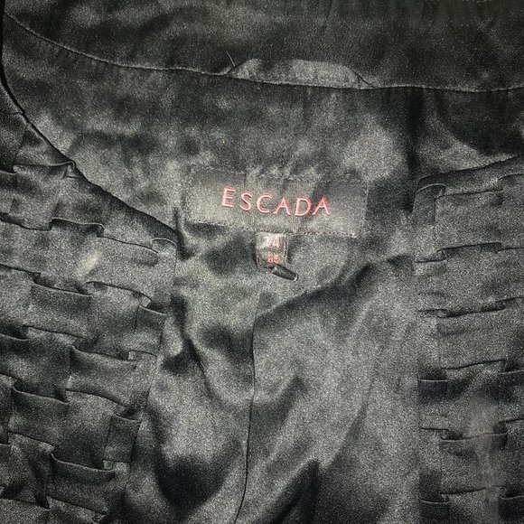 Short sleeve ESCADA coat/jacket size - Picture 2 of 2